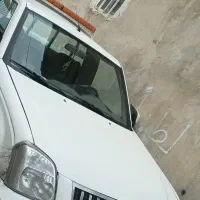 نیسان پادرا  یدکش مجهز به چرخگیر و دکل