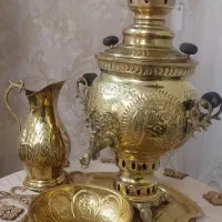 سماور برنجی با رومیزی ومیز خاطره|سماور، چایساز، قهوهساز|زنجان, |دیوار