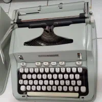 ماشین تایپ هرمس سوییس.ساعت ۲کوک المان|کلکسیون اشیاء عتیقه|تهران, اختیاریه|دیوار