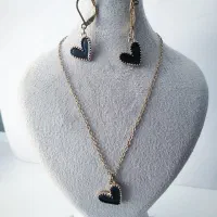 اکسسوری نیمست گردنبند قلب طلایی