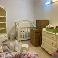 تخت و کمد سیسمونی|تخت و صندلی بچه|یزد, |دیوار