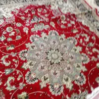 فرش ۱۲ متری قرمز