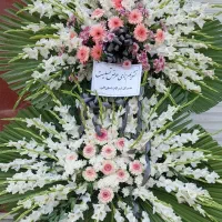 قبول سفارش تاج گل ختم ارسال فوری کرج وتهران