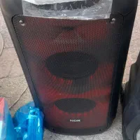 دو عدد اسپیکر