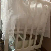 تخت بچه|تخت و صندلی بچه|رودهن, |دیوار