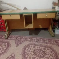میز تحریر و اداری