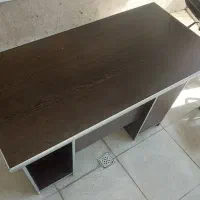 فروش فوری میز در حد نو