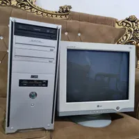 کامپیوتر(کیس و مانیتور)