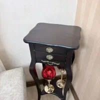 میزکنارسالن