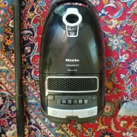 یک عددجاروبرغی برندمیلو آلمان کارکرده|جاروبرقی، جارو شارژی، بخارشو|اصفهان, سپاهان‌شهر|دیوار