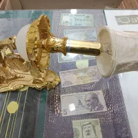 دیوارکوب و شب خواب