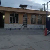 نیاز مند راننده انسان