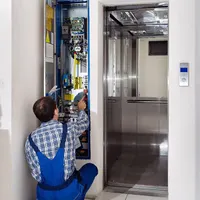 تعمیر و نصب انواع آسانسور