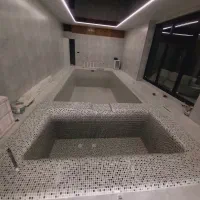 کاشیکاری استخر