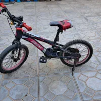دوچرخه ۱۶ سالم آماده حرکت
