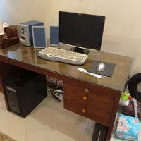 کامپیوتر کارکرده + میز تحریر