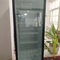 یخچال ویترینی