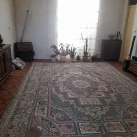 خانه ۴۰۰ متری حیاط بزرگ