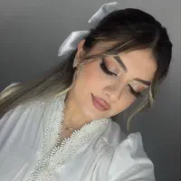 میکاپ و شنیون ترند  با تخفیف