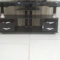 بوفه و میزتلویزیون جاکفشی و اینه