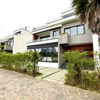 ویلا تریبلکس استخرداخل شهرکی 400متربندپی نجارده