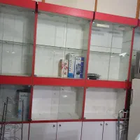 فروش ویترین ام دی اف در حد نو