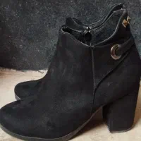 نیم بوت پاشنه دار