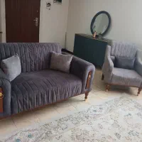 مبل۷نفره همراه میز وسط کشو دار و ۳ عدد میز عسلی|مبلمان خانگی و میز عسلی|فردیس, منظریه|دیوار