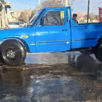 در سمت راننده فابریک نیسان ۴۰۳