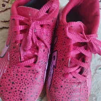 کفش ورزشی بچگانه