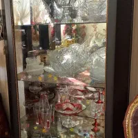 بوفه قهوه ای