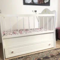 تخت کودک و بچه