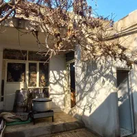 منزل ویلایی بامغازه تجاری دائم مناسب انبار وکارگاه