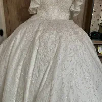 لباس عروس|لباس|ری, شهید غیوری (ابن باویه)|دیوار