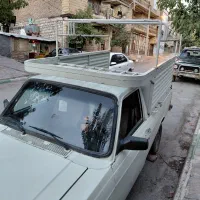یک وانت پیکان مدل ۸۹