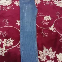شلوار لی نو نو اصلا یه بارم پا نزده بری 10سال