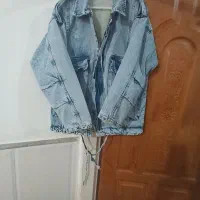 کاپشن لی|لباس|قم, ولیعصر|دیوار