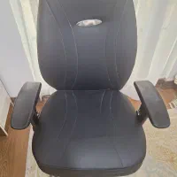 صندلی چرخدار اداری