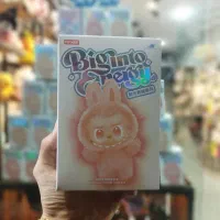 لبوبو انرژی کوکا و لباس دار استیج کرای بیبی