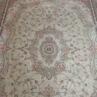 دو عدد فرش شش متری سالم کم کارکرد