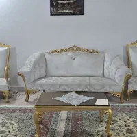 مبل سفید با چوب طلایی  همراه میز ناهارخوریش|مبلمان خانگی و میز عسلی|تهران, حافظیه|دیوار