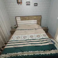 تخت خواب و پاتختی با کفی پلیمری