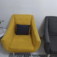 مبل راحتی و میز ناهارخوری