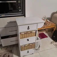 سبد سیب و پیاز و کمد کفش