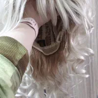 کلاه گیس بلوندطبیعی درحدنو و کرلی
