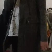 پوشاک|لباس|رباط‌کریم, کیکاور|دیوار