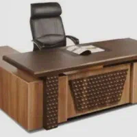 همکار خانم نیازمندیم