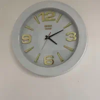 ساعت دیواری