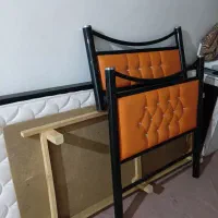 تختخواب فلزی
