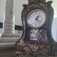 ساعت رومیزی سلطنتی